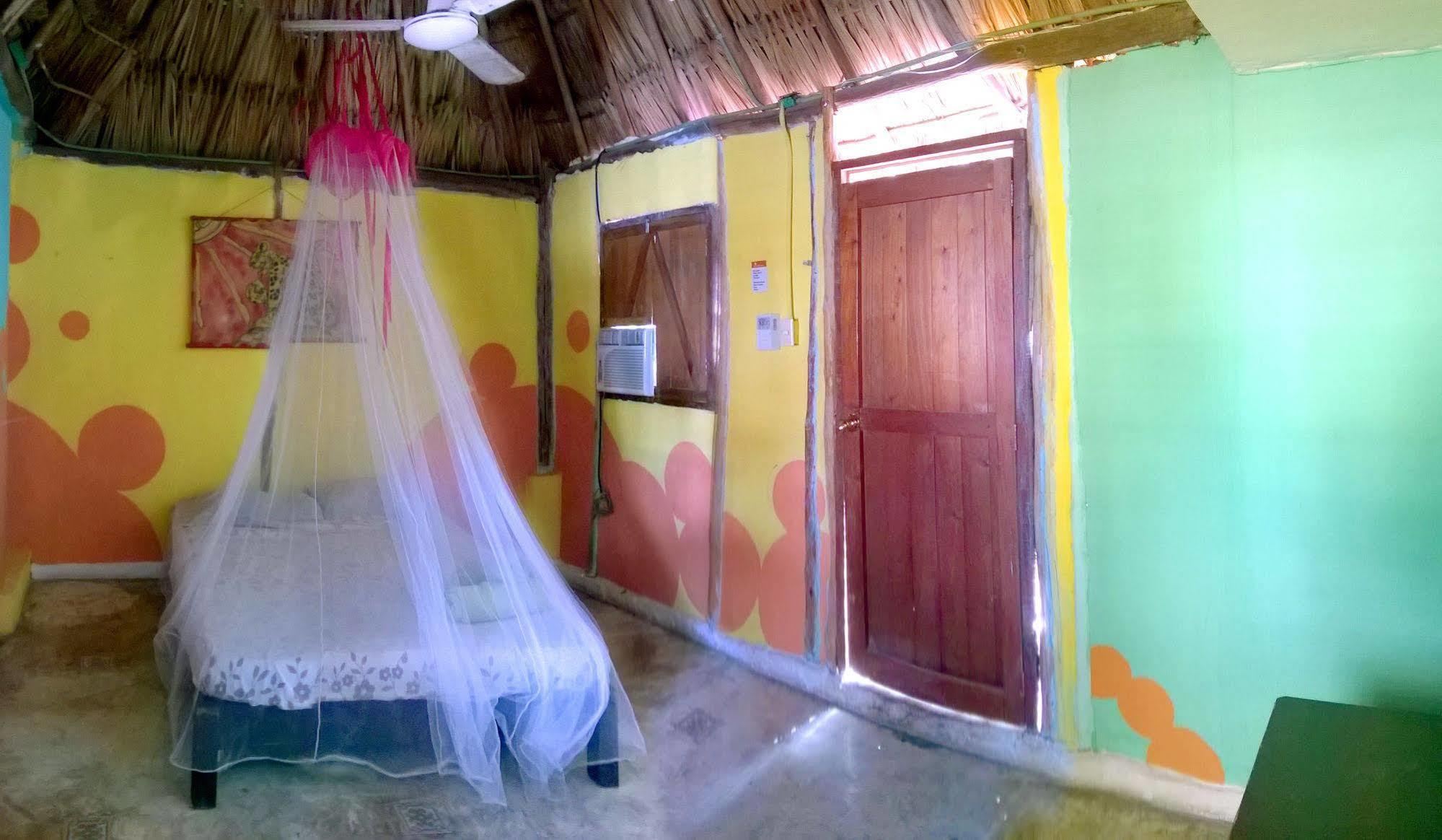 Mayan Hostel Канкун Экстерьер фото